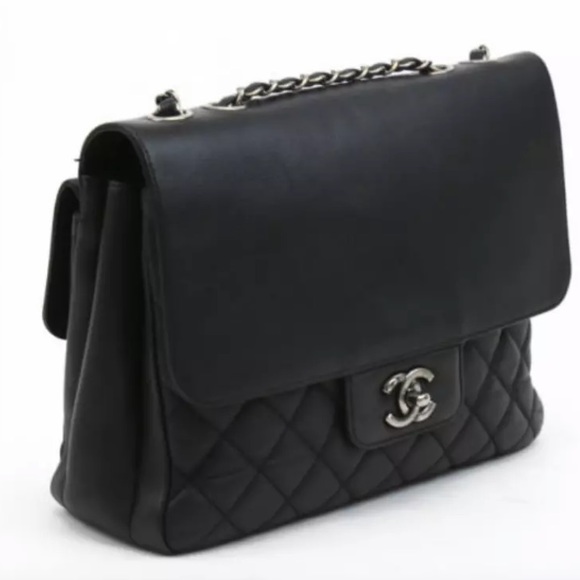 CHANEL ALL ABOUT CAVIAR 2017 Cruise Limited Ed - Picture 7 of 10